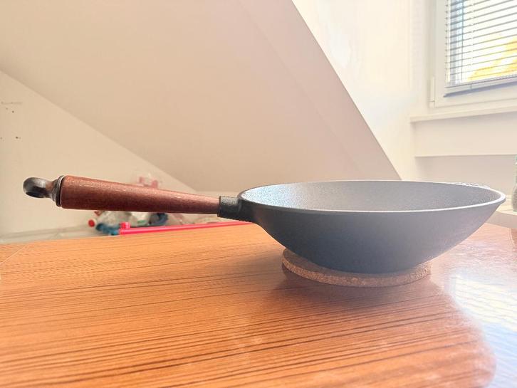 Wok en fonte Skeppshult, Maison & Meubles, Cuisine | Casseroles & Poêles, Comme neuf, Wok, Fonte, Plaques à induction, Plaque céramique