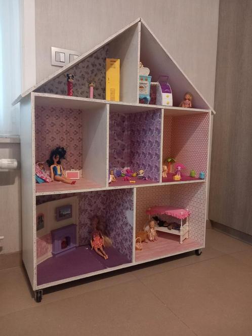 ② Maison Barbie en bois — Jouets