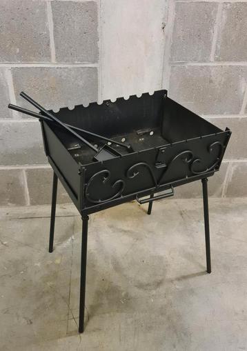 Opvouwbare barbecue (handgemaakt) beschikbaar voor biedingen
