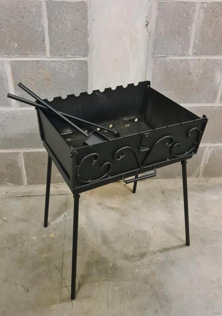 Opvouwbare barbecue (handgemaakt), Tuin en Terras, Houtskoolbarbecues, Nieuw, Met accessoires, Ophalen of Verzenden
