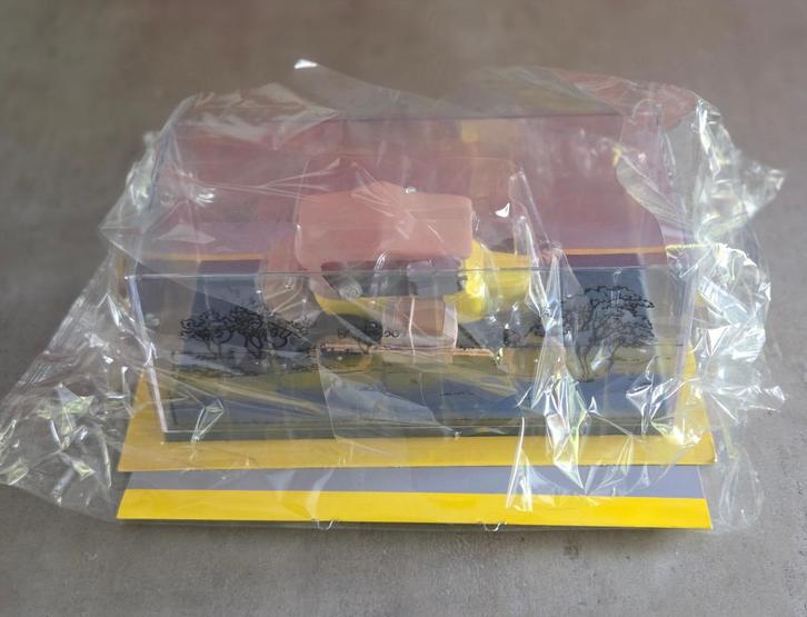 7 Kuifje-auto's 1/24 nieuwstaat, Boeken, Stripverhalen, Nieuw, Meerdere stripboeken, Ophalen