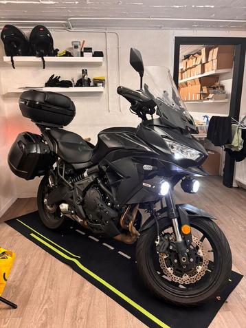 Kawasaki versys 650 disponible aux enchères