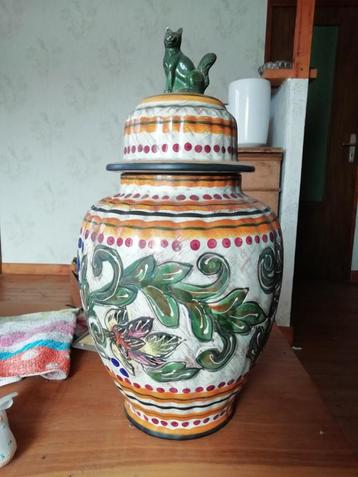 ancien vase beschikbaar voor biedingen