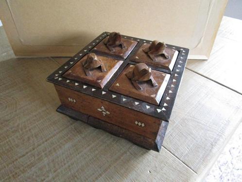 2 houten decoratie opbergkistjes / doosjes, Huis en Inrichting, Woonaccessoires | Kisten, Zo goed als nieuw, Ophalen of Verzenden