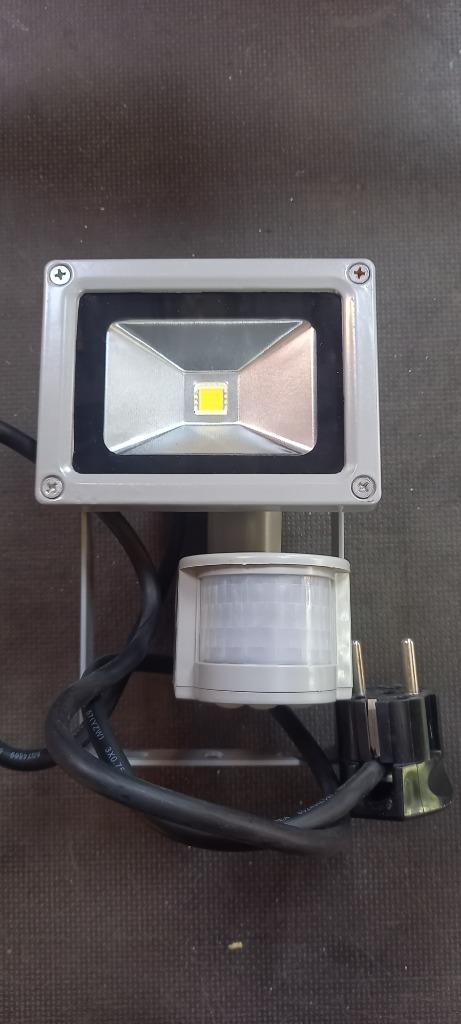 verstralers buitenverlichting, Doe-het-zelf en Bouw, Bouwverlichting, Nieuw, Lamp met armatuur, 50 tot 200 watt, Ophalen