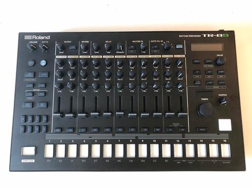 Roland TR-8S, Muziek en Instrumenten, Drumcomputers, Zo goed als nieuw, Roland, Ophalen of Verzenden