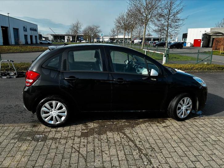 Citroën C3 met weinig km, Autos, Citroën, Particulier, C3, Attache-remorque, Essence, Euro 5, Hatchback, Boîte manuelle, Noir