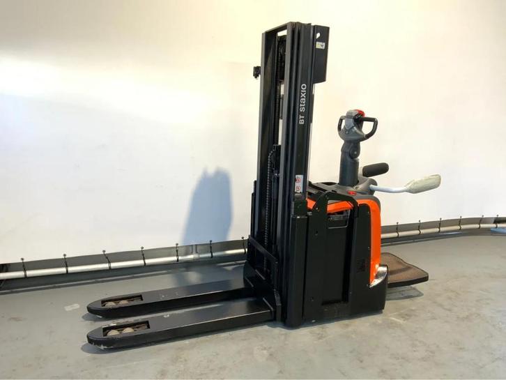 BT SPE 120L (année de construction 2016), Articles professionnels, Machines & Construction | Chariots élévateurs & Transport interne