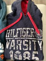 Trui met kap  Tommy Hilfiger en R98 jongen  2 stuks, Ophalen, Overige maten, Blauw, Tommy hilfiger