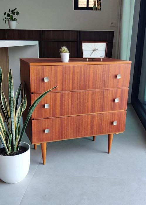 Prachtige vintage teakhouten ladekast, Huis en Inrichting, Kasten | Ladekasten, Zo goed als nieuw, Teakhout, Ophalen of Verzenden