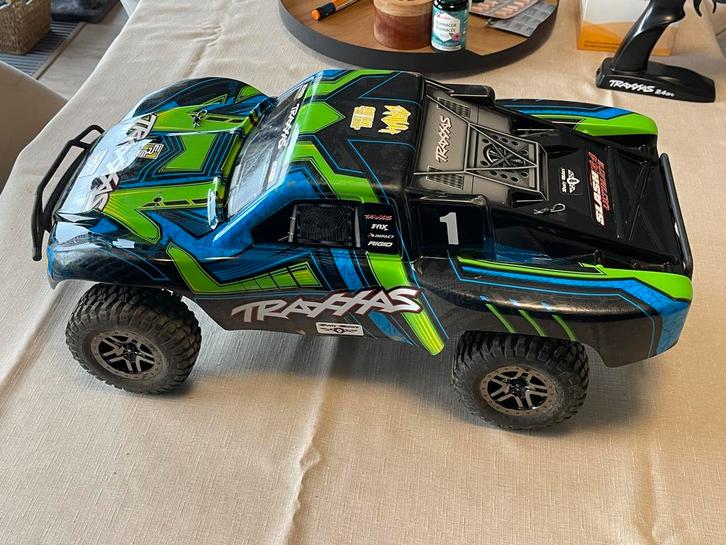 Traxxas slash 4x4 ULTIMATE VXL 1/10, Hobby en Vrije tijd, Modelbouw | Radiografisch | Auto's, Zo goed als nieuw, Auto offroad