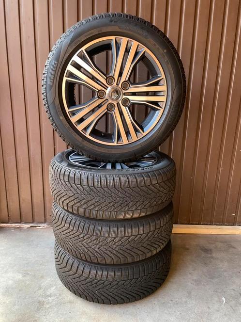 Renault velgen + winterbanden Pirelli 205/55 R16 91H, Auto-onderdelen, Banden en Velgen, Band(en), Winterbanden, Ophalen