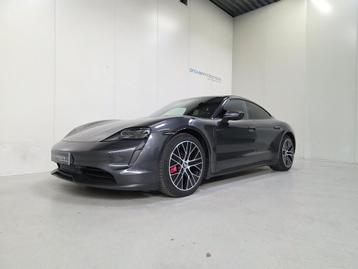 Porsche Taycan 4S - BOSE - Pano - GPS - Topstaat! beschikbaar voor biedingen