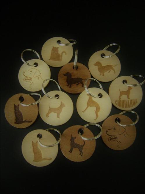 sleutelhanger hond kat recuperatie materiaal hout, Antiquités & Art, Curiosités & Brocante, Enlèvement ou Envoi
