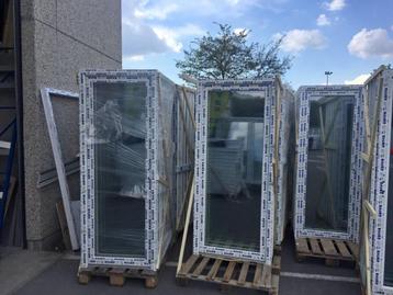 Liquidation De Portes vitrée et Portes demi-vitrée PVC en st