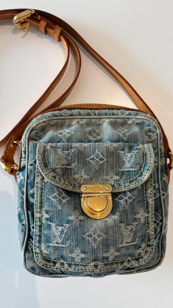 Louis Vuitton handtas dd 2007 ( limited edition), Handtassen en Accessoires, Tassen | Damestassen, Zo goed als nieuw, Schoudertasje