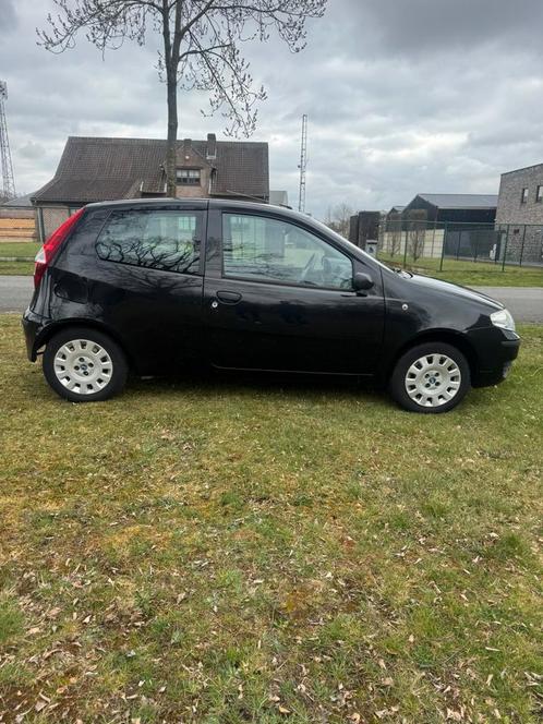 Fiat funto 13i gekeurd 79.000dkm carpass, Auto's, Fiat, Particulier, Punto, ABS, Benzine, Berline, 5 deurs, Handgeschakeld, Zwart