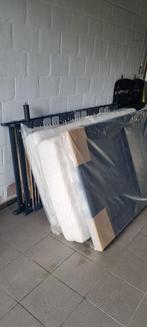 lattenbodem op poten + matras, Huis en Inrichting, Slaapkamer | Bedden, Ophalen, 90 cm, Eenpersoons, Zwart