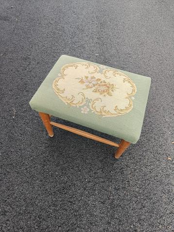 Vintage krukje jaren 60  beschikbaar voor biedingen