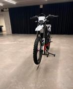 SURRON ultra bee T, Fietsen en Brommers, 125 cc, Zo goed als nieuw, 3 versnellingen, Ophalen