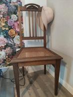 2 stoelen 100 j oud mechelse makelij, Ophalen