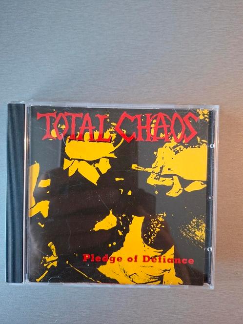 Cd. Total Chaos. Pledge of defiance., Cd's en Dvd's, Cd's | Hardrock en Metal, Ophalen of Verzenden