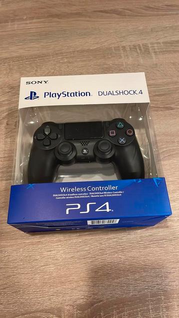New PS4 controller black beschikbaar voor biedingen