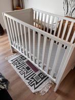 Baby/kleuterbed inclusief matras en 5 hoeslakens, Ophalen, Gebruikt