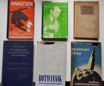 6 oude schaakboeken beschikbaar voor biedingen