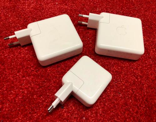 Apple usb-c voedingsadapter 30W / 61W / 87W, Computers en Software, Laptop-opladers, Zo goed als nieuw