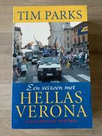 Voetbalboek ‘ Een seizoen met Hellas Verona ‘, Balsport, Ophalen of Verzenden, Zo goed als nieuw, Tim Parks