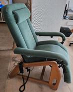 Automatische houten relaxfauteuil
Helve art, Huis en Inrichting, Ophalen
