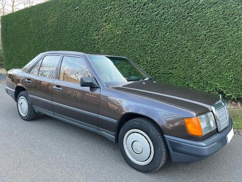 Mercedes 260E van 1988 6 cilinder van de 1e eigenaar, Auto's, Mercedes-Benz, Particulier, 300-Serie, Benzine, Berline, 4 deurs
