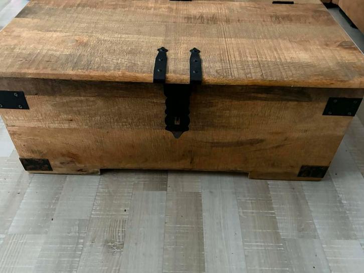 salontafel Nueva 90x90 cm mango massive natural en zwart, Huis en Inrichting, Woonaccessoires | Kisten, Gebruikt, Ophalen