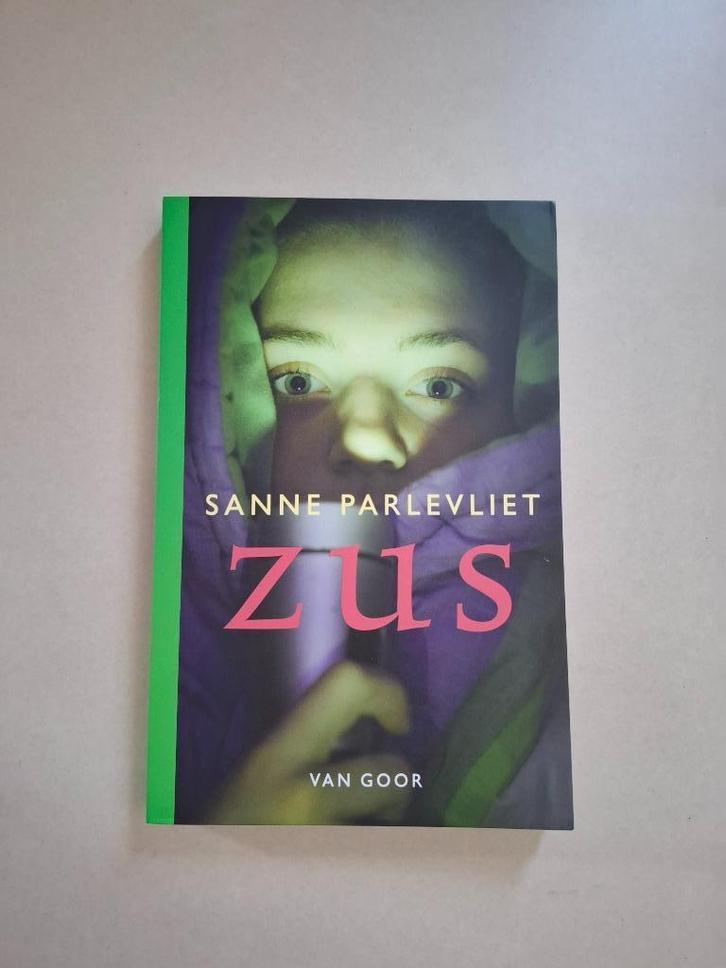 Sanne Parlevliet - Zus, Boeken, Kinderboeken | Jeugd | 13 jaar en ouder, Zo goed als nieuw, Fictie, Ophalen