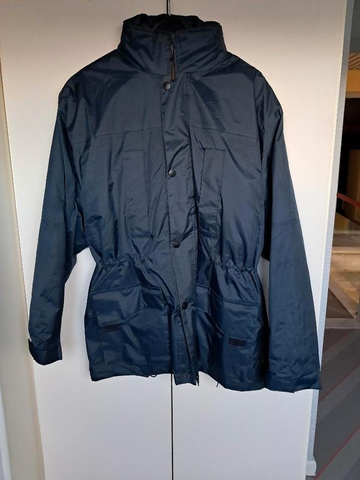 veste d'hiver imperméable L, Vêtements | Femmes, Vestes | Hiver, Comme neuf, Taille 42/44 (L), Bleu, Enlèvement ou Envoi