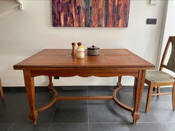 Antieke tafel - uitschuifbaar beschikbaar voor biedingen