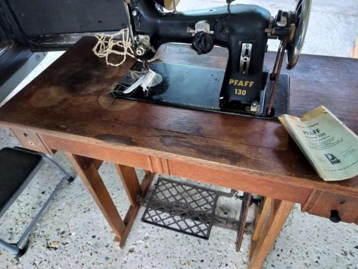oude naaimachines : 2 stuks, Antiek en Kunst, Antiek | Naaimachines, Ophalen