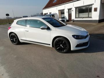 volkswagen scirocco 1.4 Tsi in goede staat, Auto's, Volkswagen, Zwart, 4 cilinders, Wit, Handgeschakeld