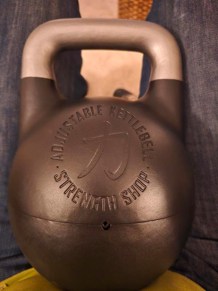 Kettlebell ajustable 12 à 32Kgs, Sports & Fitness, Équipement de fitness, Kettlebell, Enlèvement