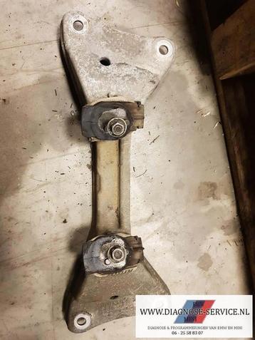 BMW f20 114d 116d 118d versnellingsbak steun  6796607 beschikbaar voor biedingen