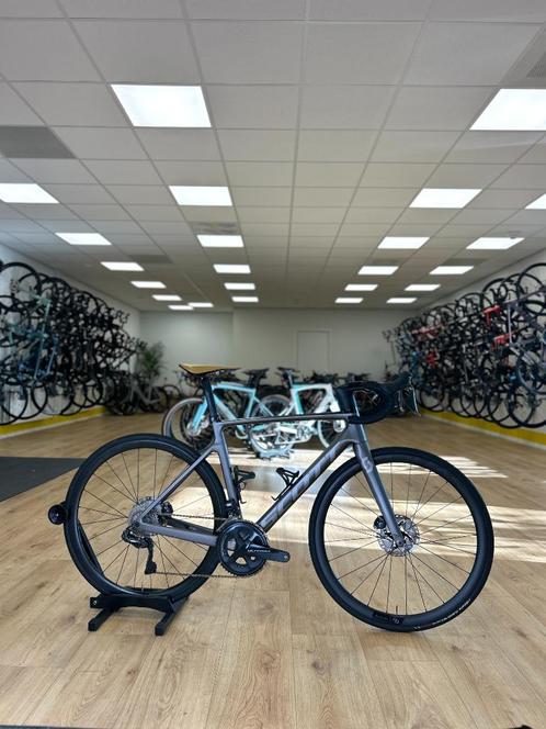 Scott Addict RC15 Di2 Carbon Disc Racefiets, Sport en Fitness, Wielrennen, Zo goed als nieuw, Ophalen of Verzenden