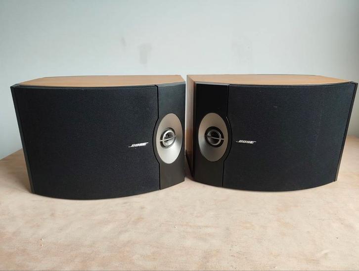 Bose 301 Series V in nette staat., Audio, Tv en Foto, Luidsprekerboxen, Gebruikt, Front, Rear of Stereo speakers, 60 tot 120 watt