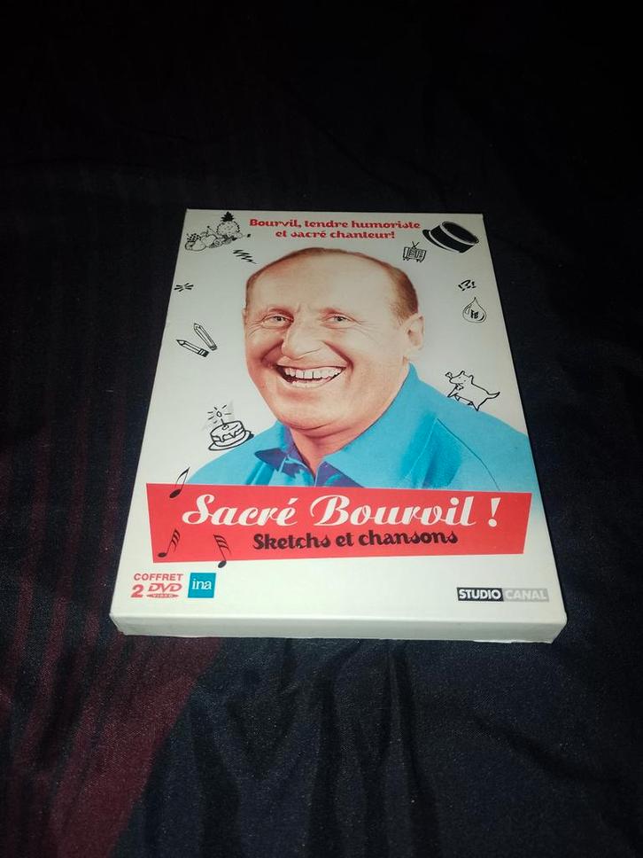 A vendre en coffret DVD Sacré Bourvil, CD & DVD, DVD | Cabaret & Sketchs, Comme neuf, Stand-up ou Spectacle de théâtre, Tous les âges