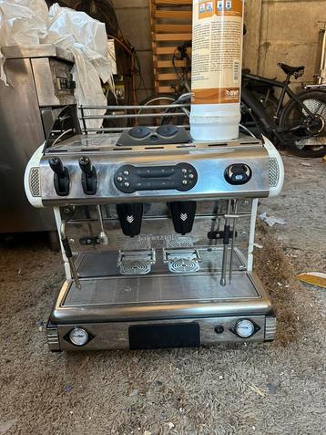 Koffiemachine nieuw, Elektronische apparatuur, Koffiezetapparaten, Koffiemachine, 4 tot 10 kopjes, Ophalen, Stoompijpje