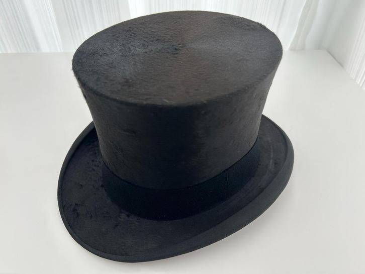 Zwarte Hoge Hoed  - stijl  ‘Belle Epoque’ – jaren, Kleding | Heren, Hoeden en Petten, Zo goed als nieuw, Hoed, 57 cm (M, 7⅛ inch) of minder