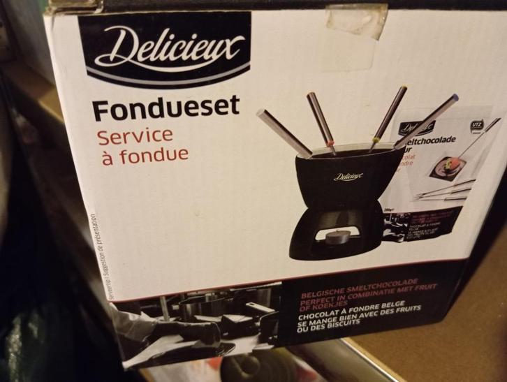 4 sets voor chocoladefondue, Huis en Inrichting, Keuken | Servies, Zo goed als nieuw, Overige typen, Ophalen