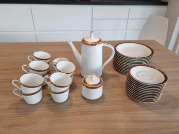 Servies Noritake  beschikbaar voor biedingen
