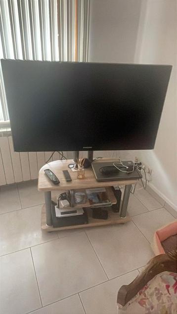 tv Samsung + meuble la tv est compatible avec le décodeur, Enlèvement, Utilisé, Samsung