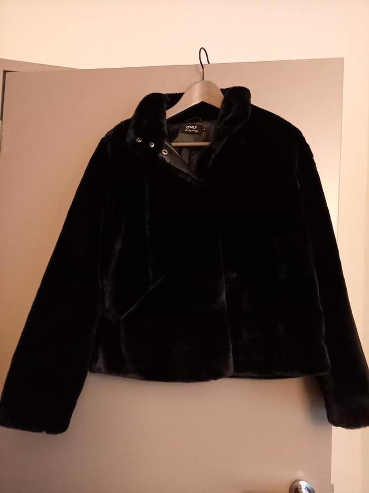 Nieuw superzacht nepbont jasje, only,  maat M, Kleding | Dames, Jasjes, Kostuums en Pakken, Nieuw, Jasje, Maat 38/40 (M), Zwart
